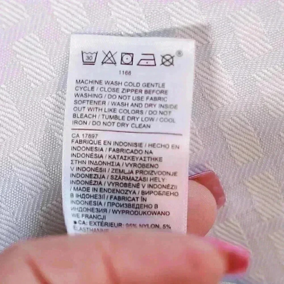 Athleta Size 4 Tan Trekkie North Jogger stretch, athletic, zippers - Picture 13 of 14